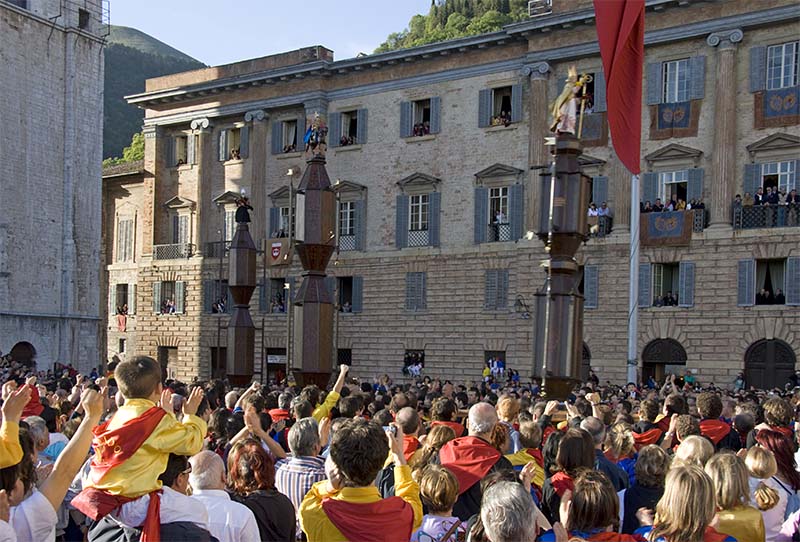 La Corsa dei Ceri a Gubbio. Foto offerta dal cliente e amico Tom Camara