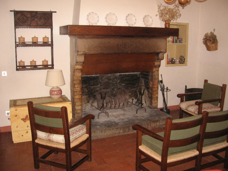 soggiorno con il camino