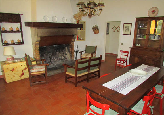 Apartment with 7 people