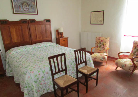 Apartment with 7 people