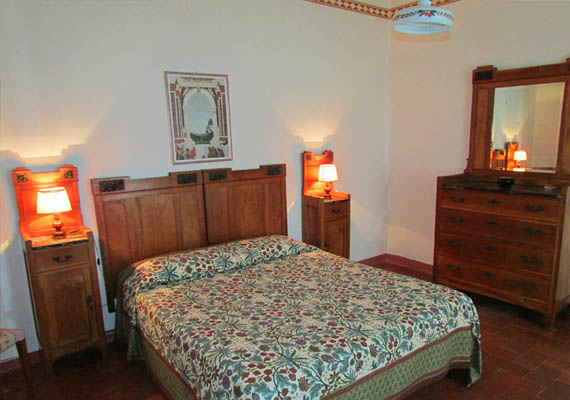 Apartment with 7 people